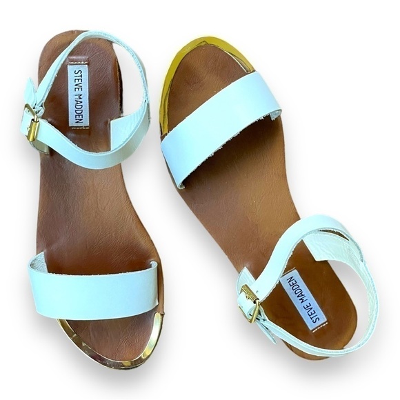 STEVE Madden Rillie White Leather With Gold Capped Toe Sandals | Size 10 - Picture 2 of 11